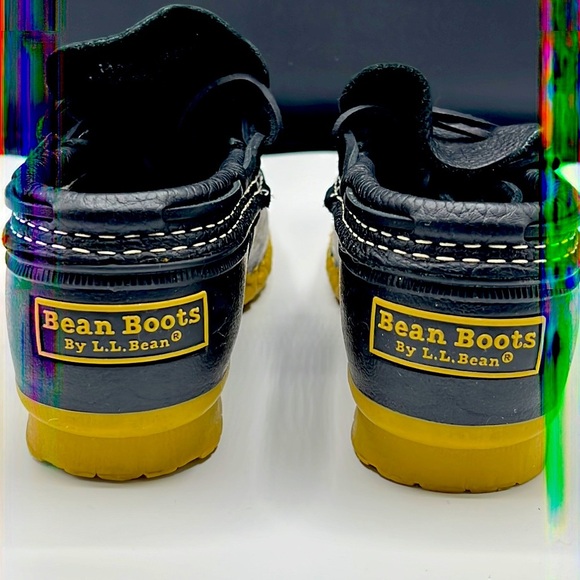 Bean boots by LL Bean size 7M looks brand new. - Picture 5 of 9